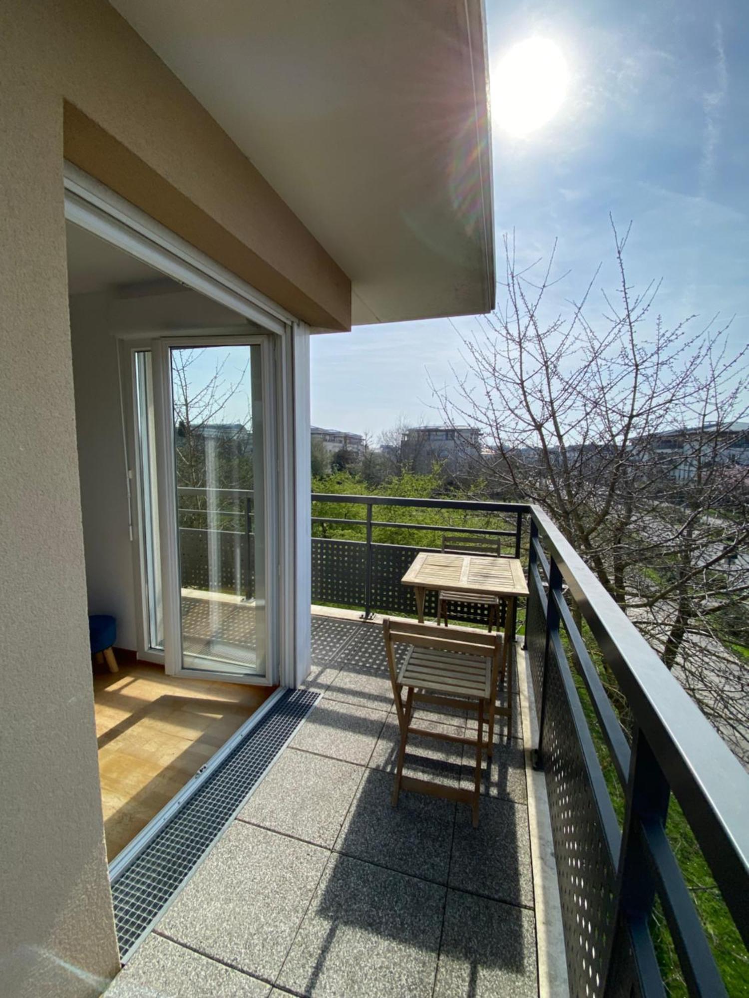 Charmant Appartement 3 Pieces Proche Rer & Disney Монтеврен Экстерьер фото